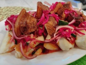 Receta Tradicional: Yuca Frita con Chicharrón